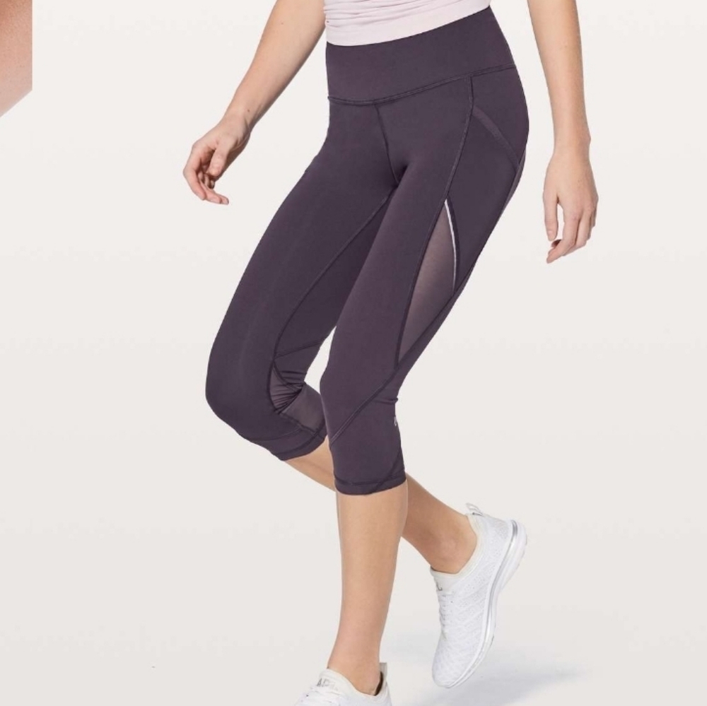 Lululemon Fast as Light Crops